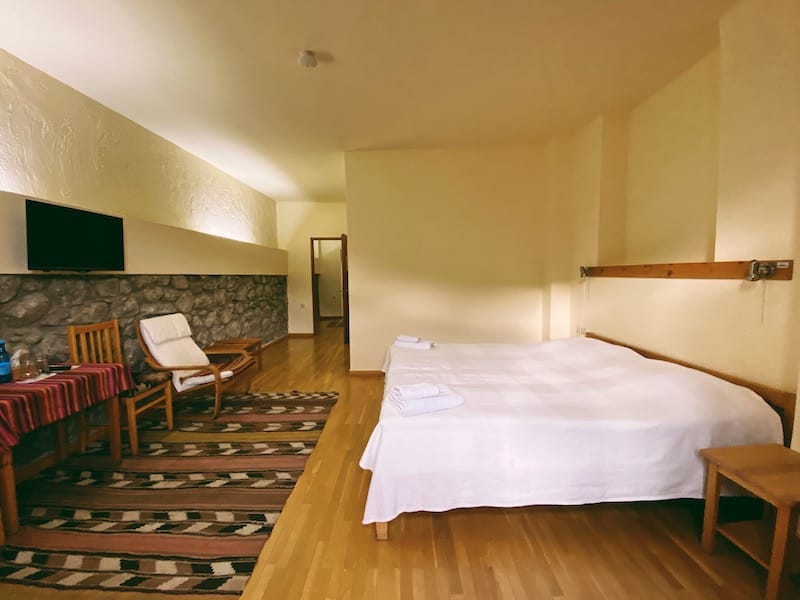 Hotel Mirhav in Goris room