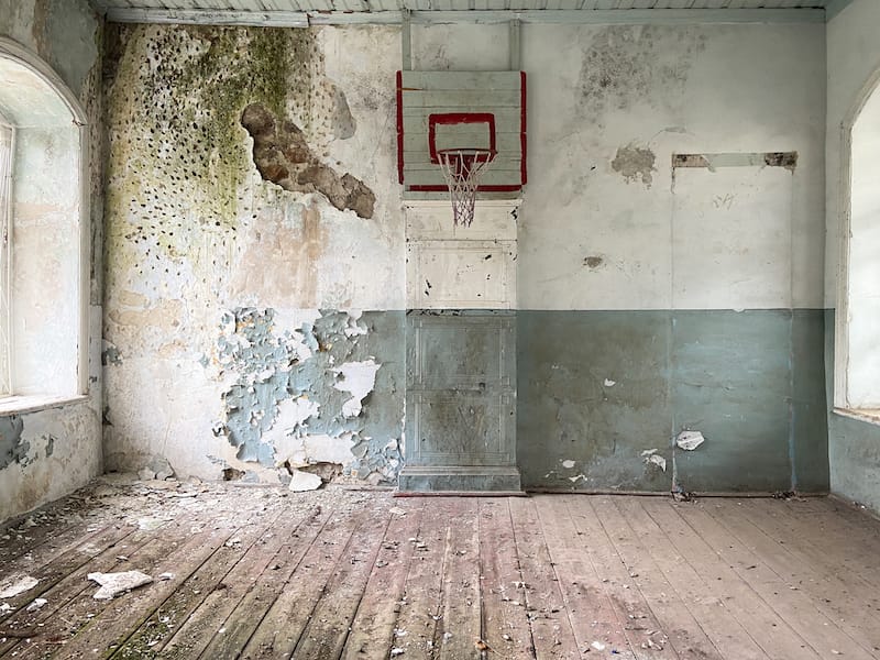 Shrvenants School: An Illuminative Walk through its Abandoned Halls