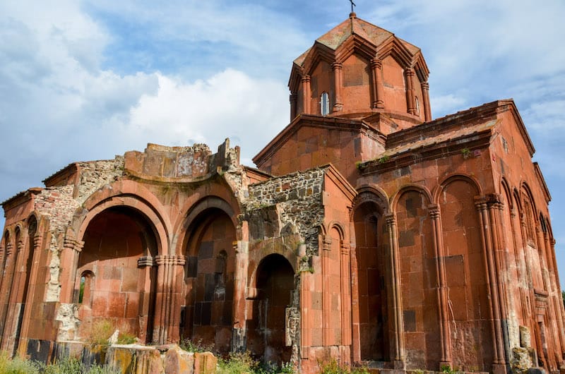 How to visit Marmashen Monastery in Armenia