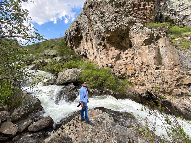 Spring in Armenia means visiting waterfalls!