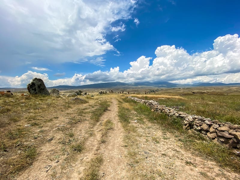 The road to Karahunj